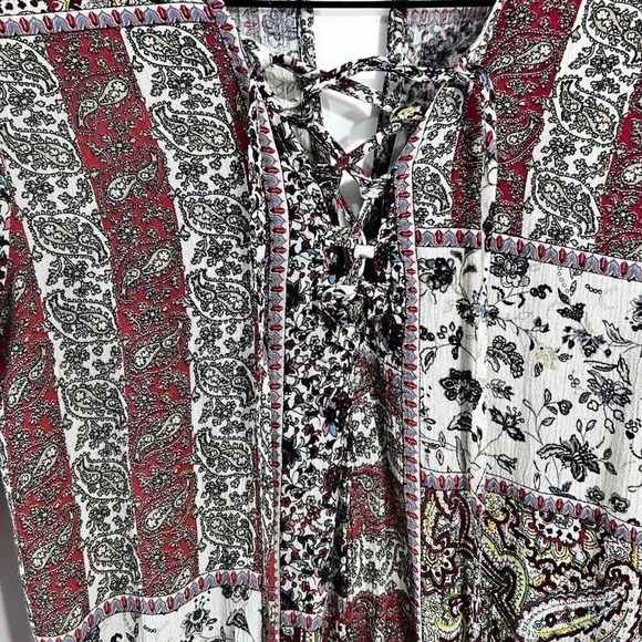 American Eagle Shorts Romper Small Multiprint Paisley Floral Boho Lace Up Chest - Picture 9 of 9